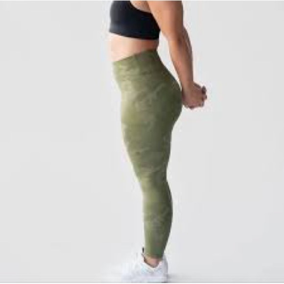 P'tula Pants - P'tula Olive Green Camo Leggings